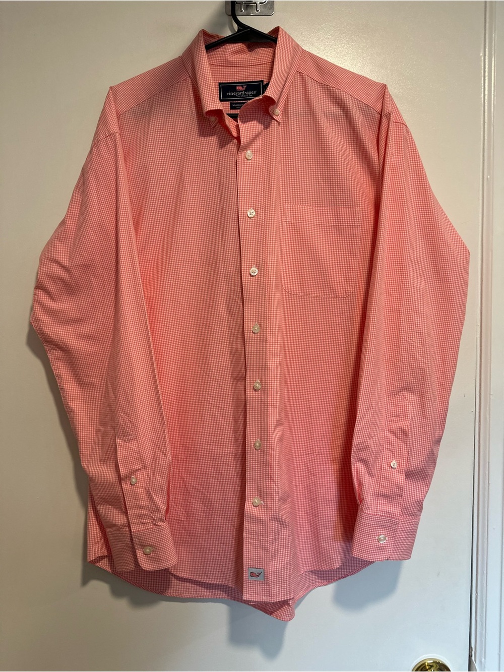 NWOT Vineyard Vines Men’s Sz:L pink white gingham Murray Fit button-down shirt.